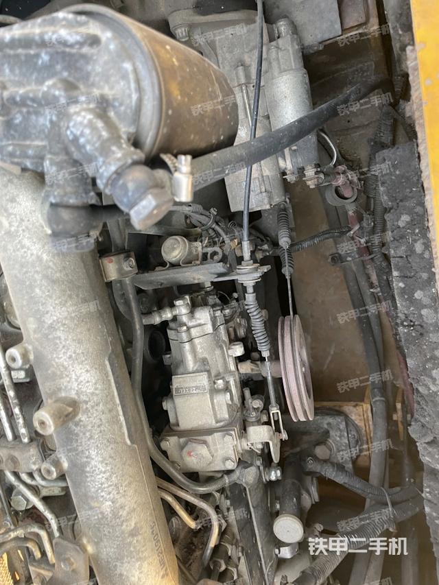 发动机室（上车部件）