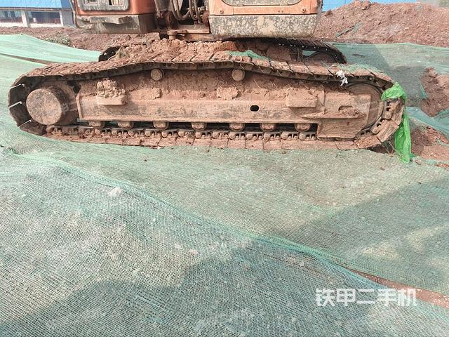 单侧履带整体（整机外观）