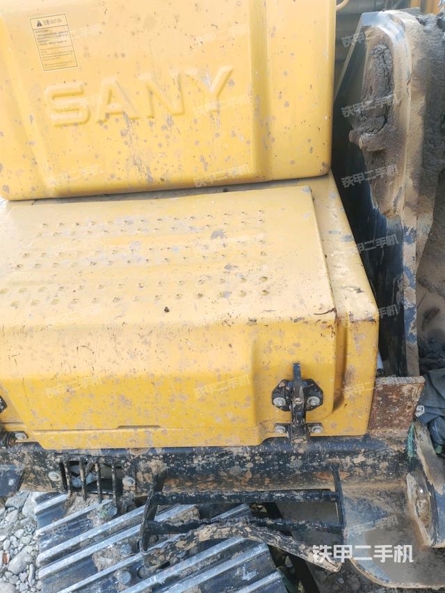 大臂根部?斜視（工作和回轉(zhuǎn)裝置）