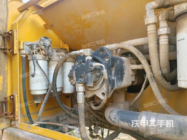 液壓泵斜45?左（大件艙室）