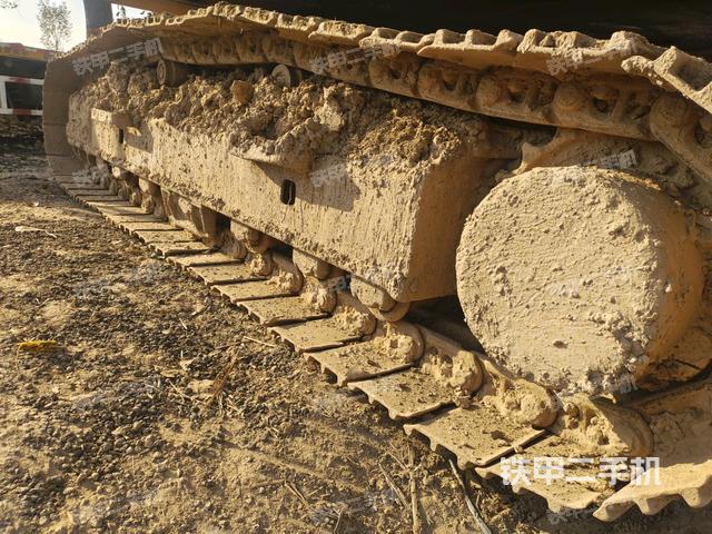 左侧履带整体 （行走机构）