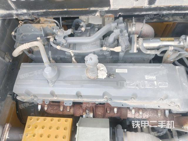 發(fā)動(dòng)機(jī)室（上車部件）