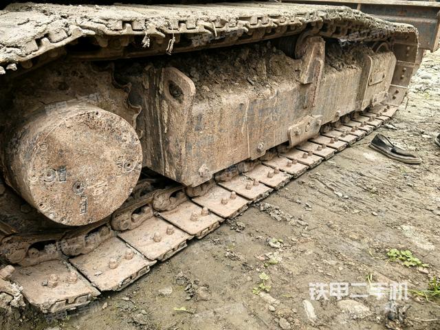 左側(cè)行走馬達(dá)蓋板（行走機(jī)構(gòu)）