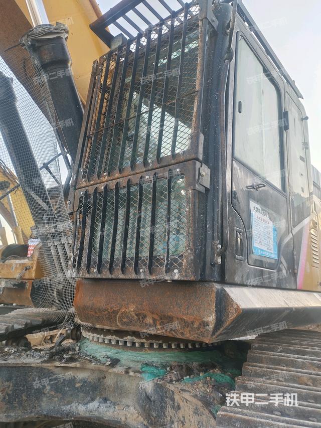 駕駛室左前45度（駕駛室部分）