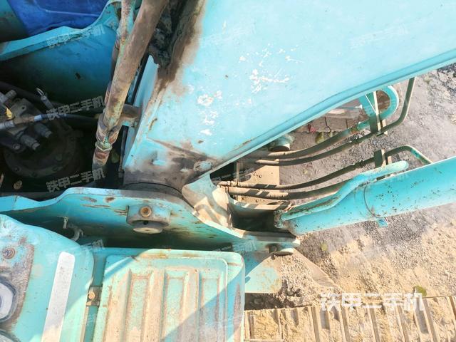 大臂根部 斜视（工作和回转装置）