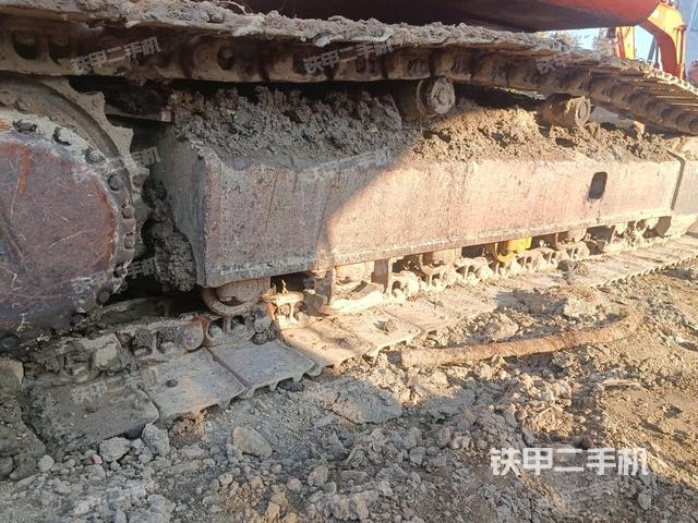 單側履帶整體（整機外觀）