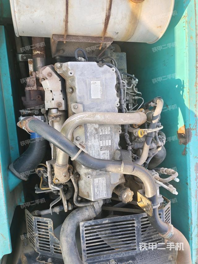 发动机室（上车部件）