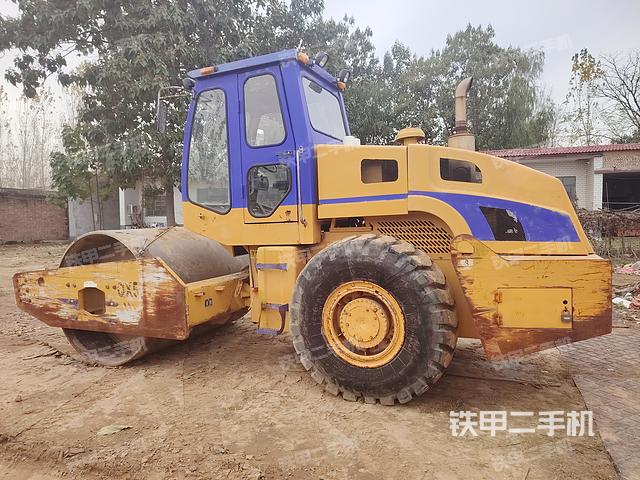 整機(jī)左側(cè)（設(shè)備外觀及核心部件）