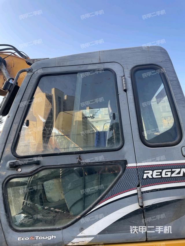 小臂整体左后（工作和回转装置）