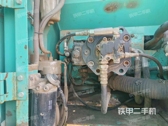 液压泵斜45 左（大件舱室）