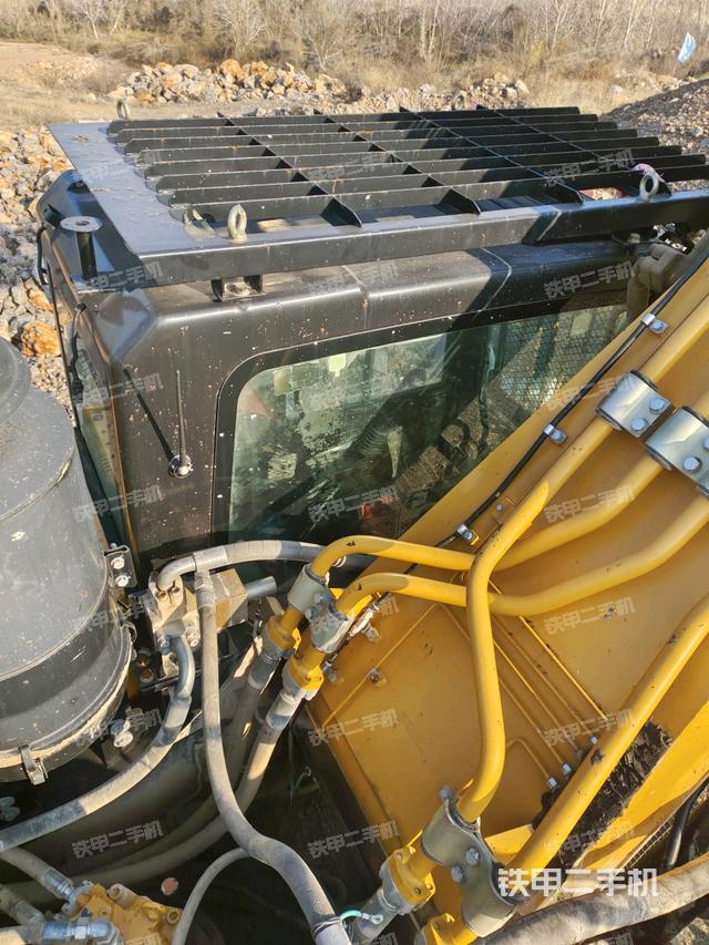 驾驶室顶部俯视（上车部件）