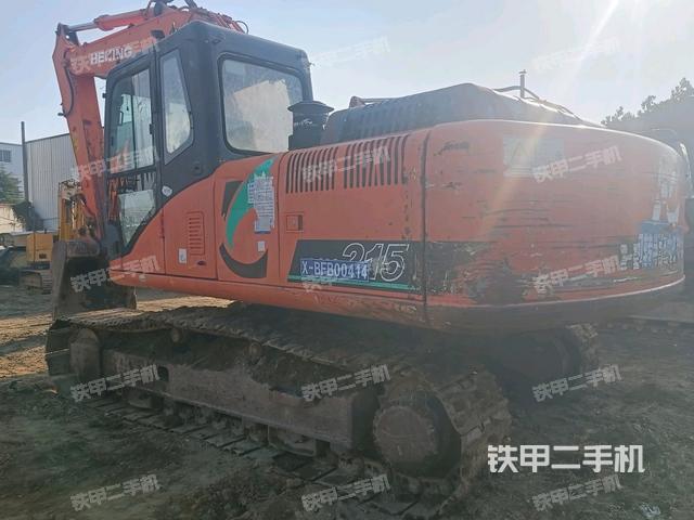 駕駛室整體（整機外觀）