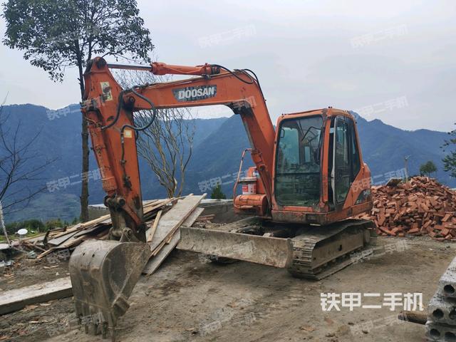 斗山DH80GOLD挖掘机