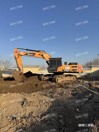 三一重工SY305C挖掘机