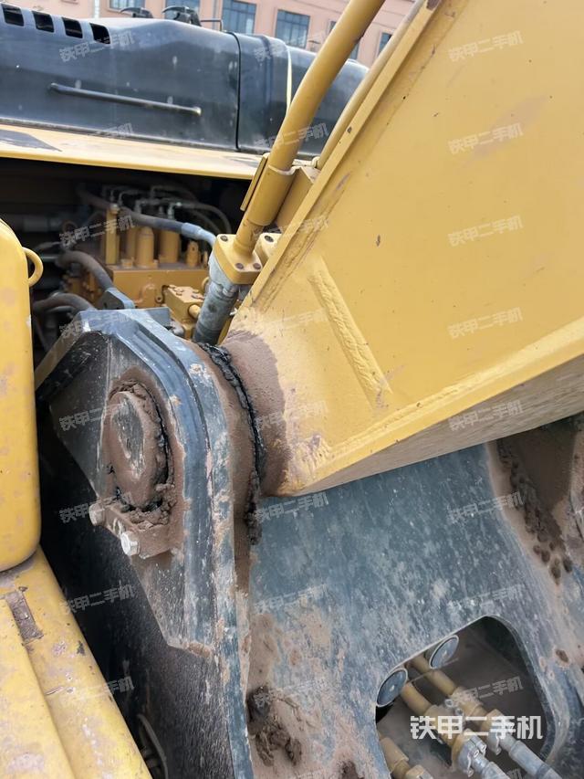 大臂根部 斜视（工作和回转装置）