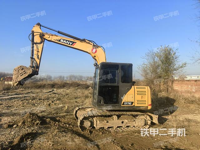 三一重工SY75C挖掘机