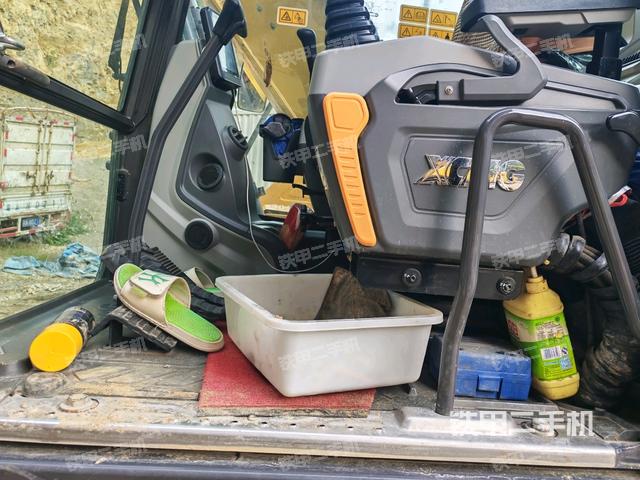 驾驶室正侧（驾驶室部分）