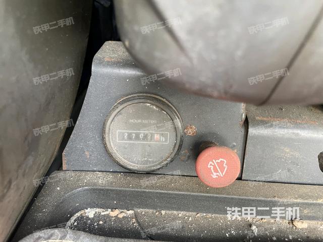 座椅左侧控制台/音响/含左手柄（驾驶室部分）