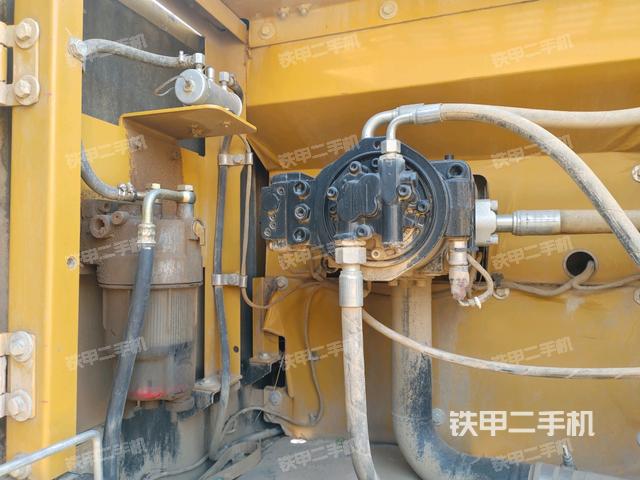 液壓泵室（大件艙室）