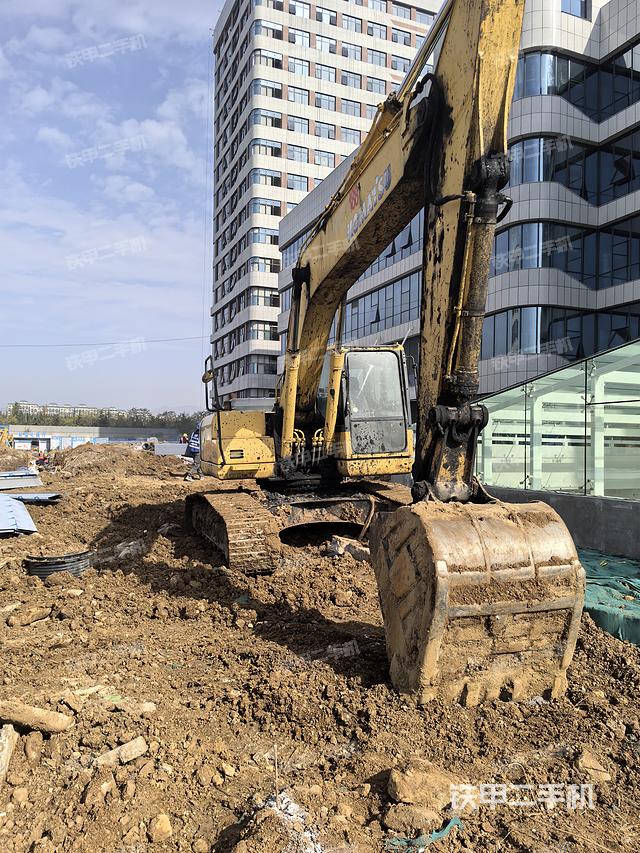 駕駛室頂部（整機(jī)外觀）