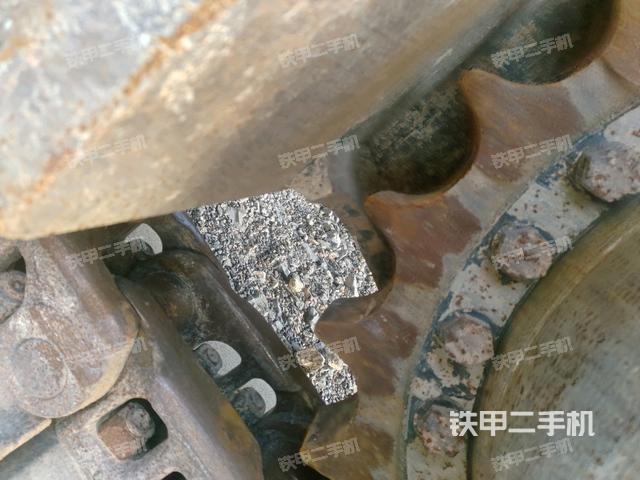 右側(cè)履帶整體（行走機(jī)構(gòu)）