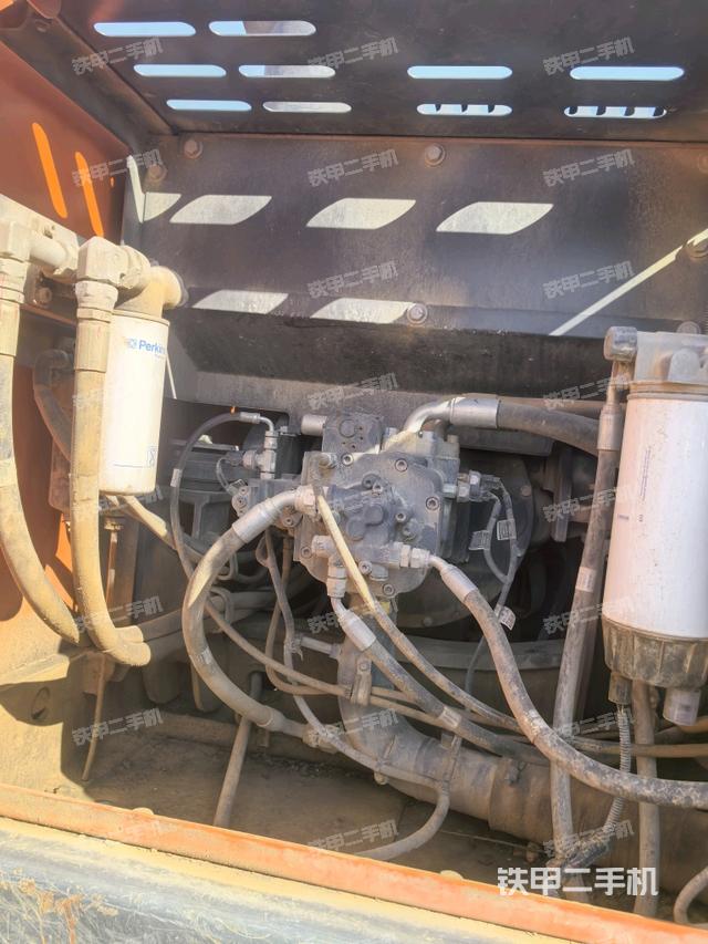 液压泵室（大件舱室）