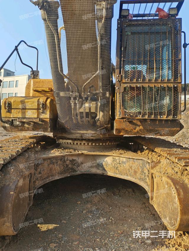 大臂根部 斜视（工作和回转装置）