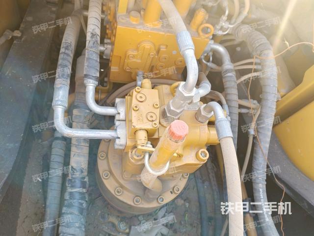 回轉(zhuǎn)馬達(dá)（上車部件）