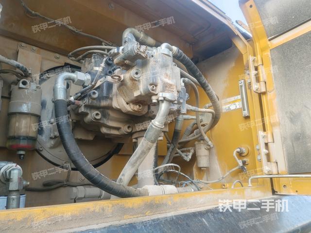 液壓泵斜45?左（大件艙室）