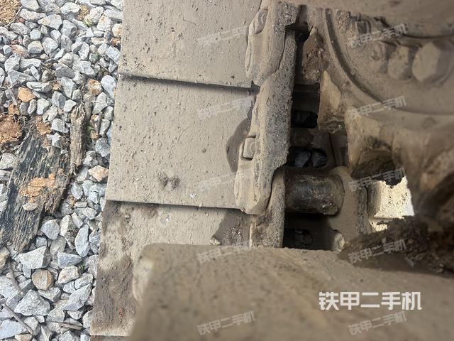 单侧履带整体（整机外观）