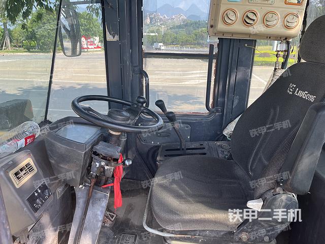 驾驶室工作台（整机外观及大件）