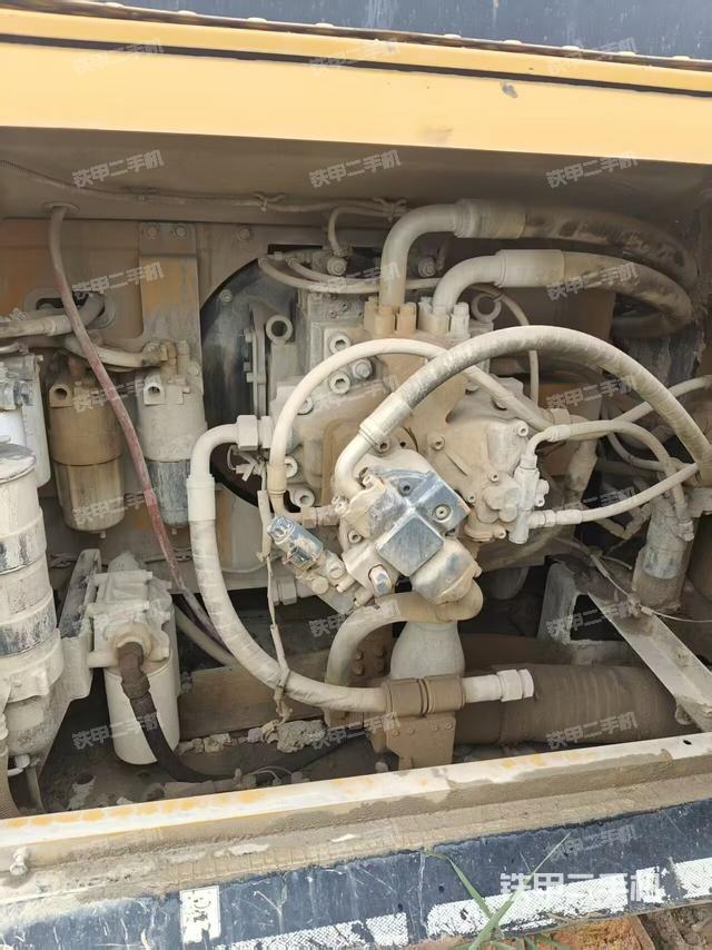 液压泵斜45 左（大件舱室）