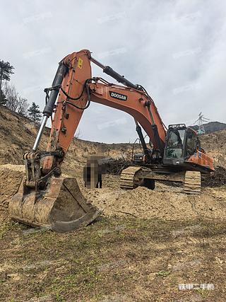 斗山DX520LC-9C挖掘机