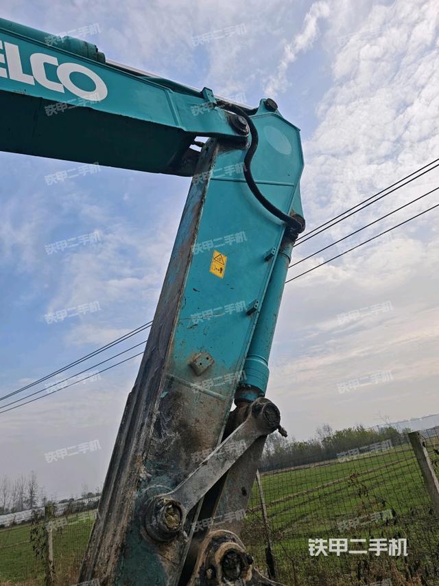 大臂根部 斜视（工作和回转装置）