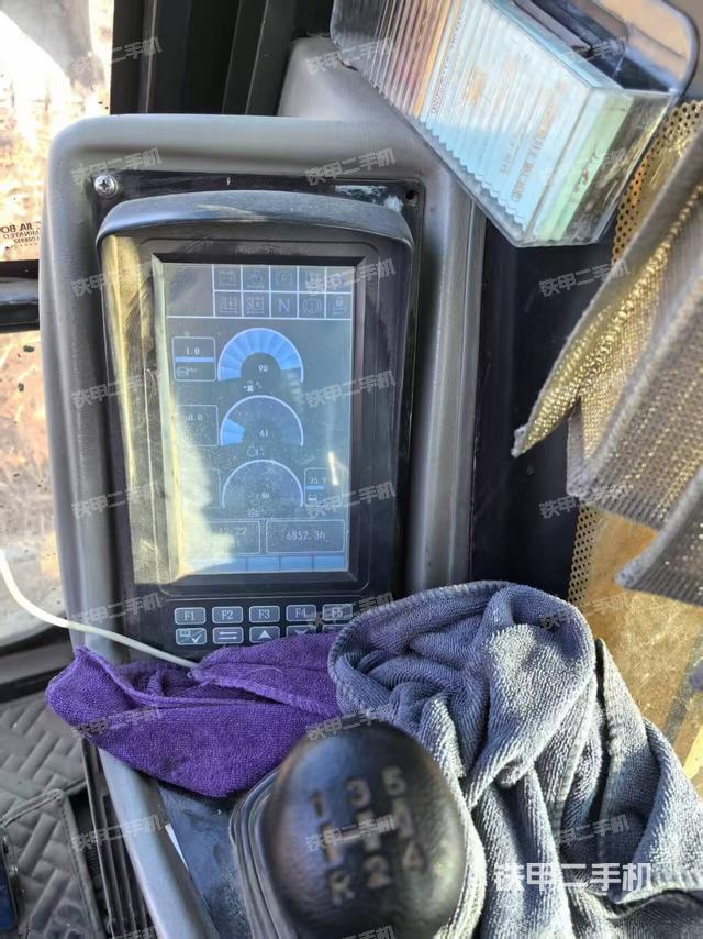 驾驶室整体（整机外观）