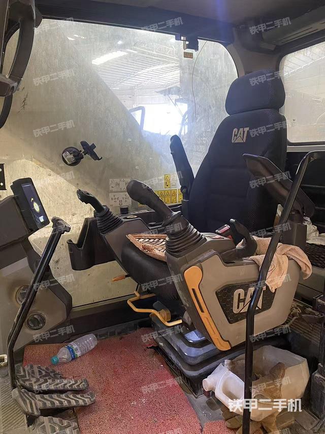 驾驶室整体（整机外观）