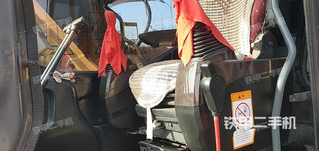 驾驶室整体（整机外观）