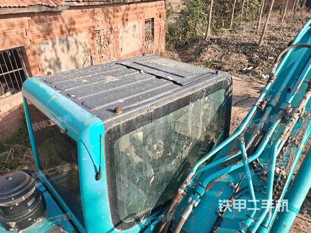 驾驶室顶部俯视（上车部件）