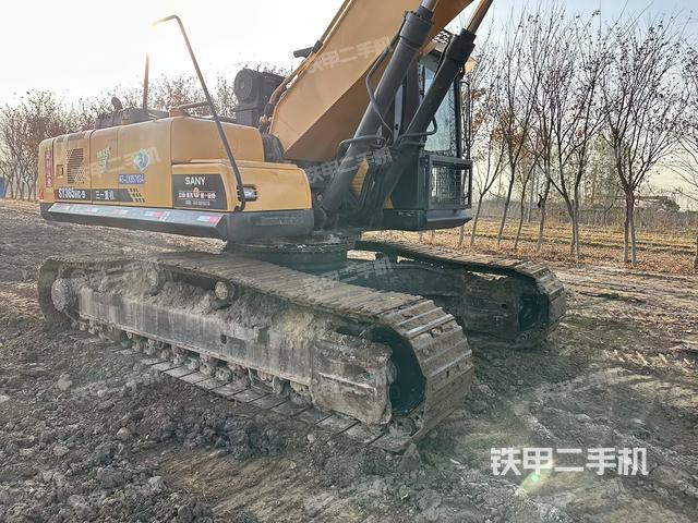 单侧履带整体（整机外观）