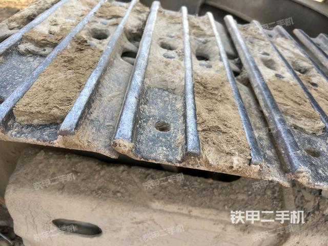 单侧履带整体（整机外观）