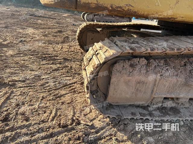 右侧行走马达盖板（行走机构）