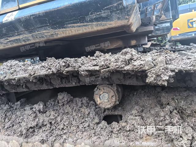 右驅(qū)動(dòng)輪（行走機(jī)構(gòu)）