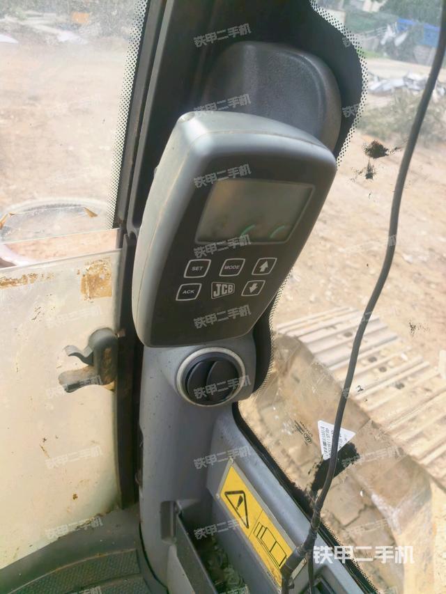 显示屏 （驾驶室部分）