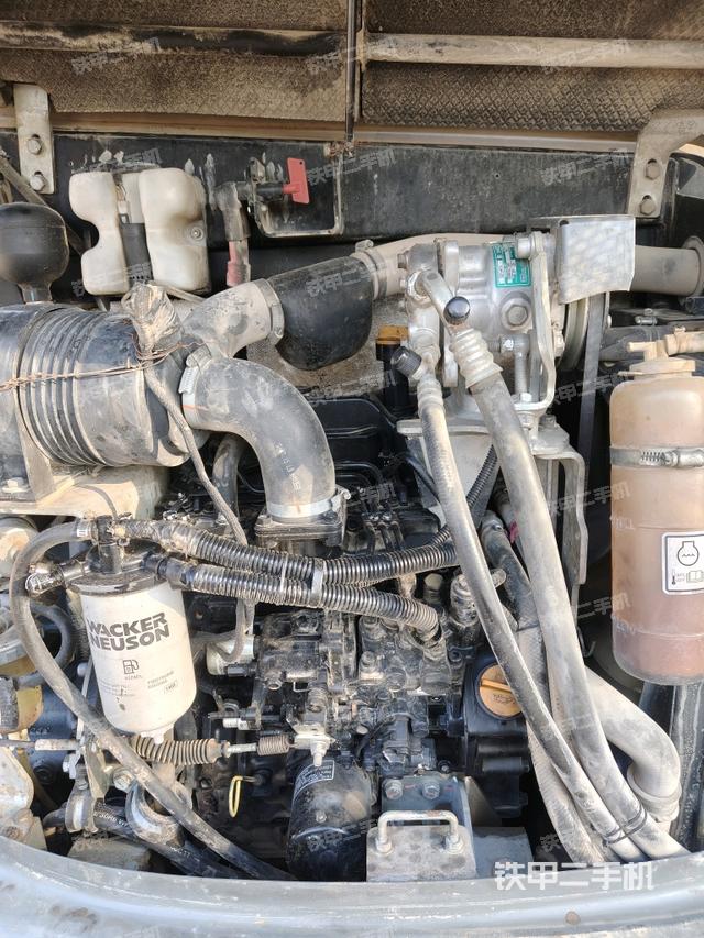 发动机整体俯视（整机外观）