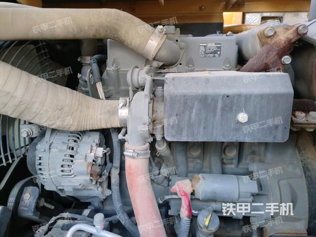 发动机室（上车部件）