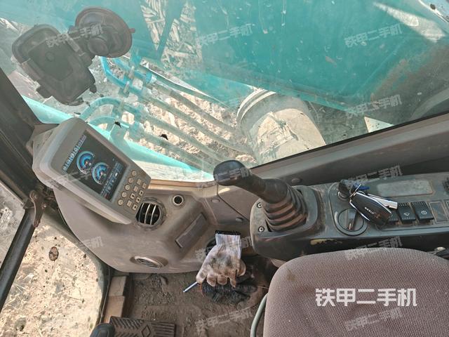 座椅后部（驾驶室部分）