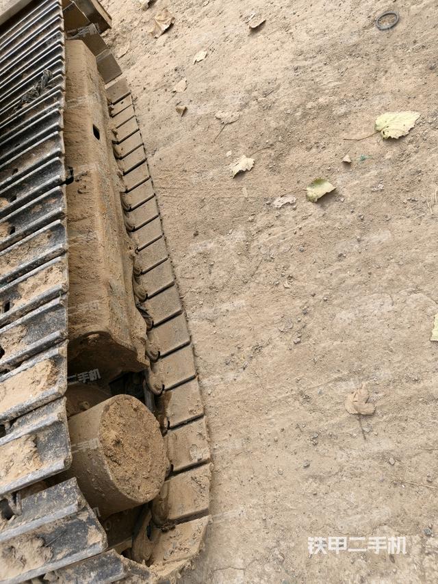 单侧履带整体（整机外观）