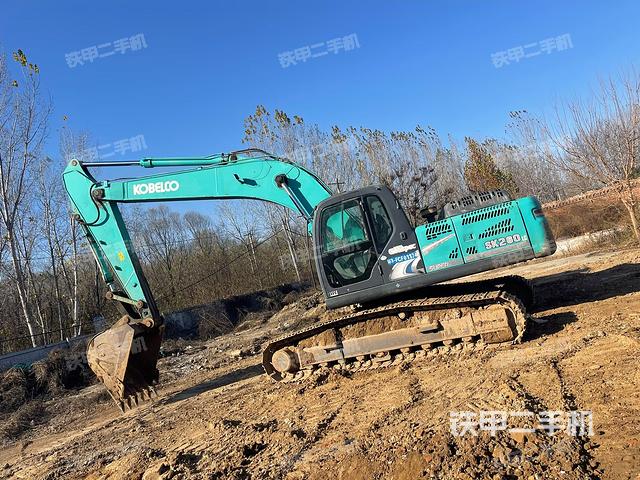 神钢SK260LC-8挖掘机