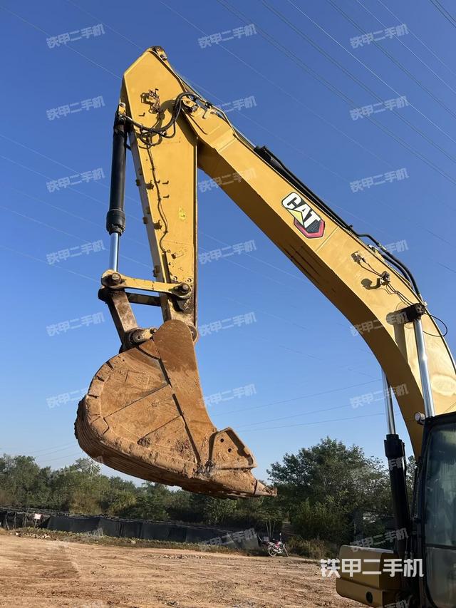 小臂整体左后（工作和回转装置）