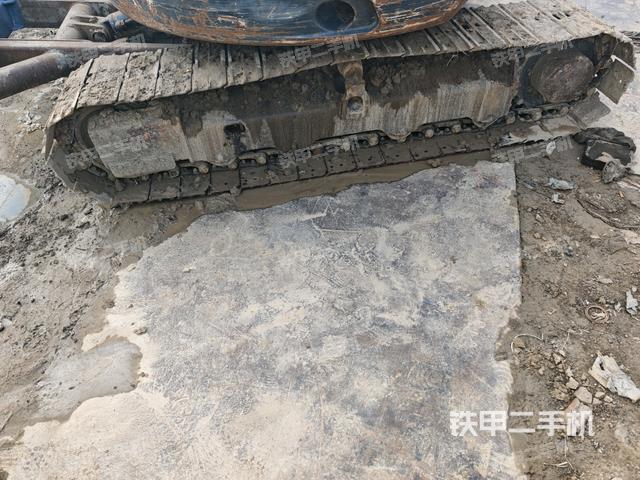 左侧履带整体 （行走机构）